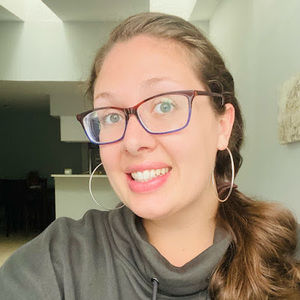 Meet your Posher, Iris